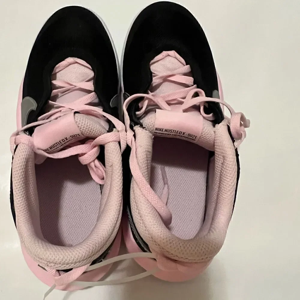 Nike Team Hustle D Shoes size 6y